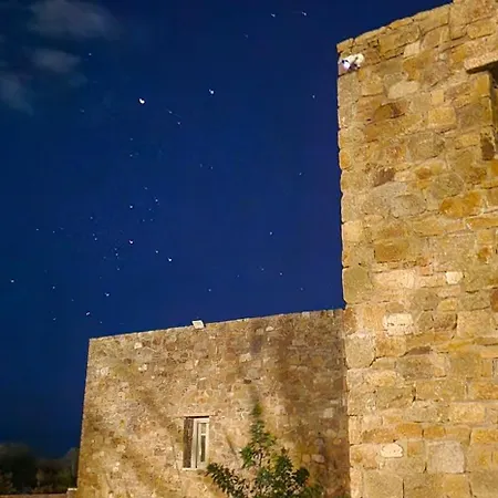 Ήσυχο Κυκλαδίτικο Δωμάτιο Total White N2 *