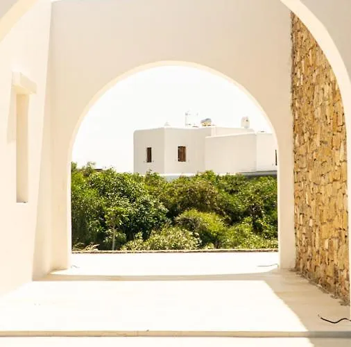 Ήσυχο Κυκλαδίτικο Δωμάτιο Total White N2 Plintri